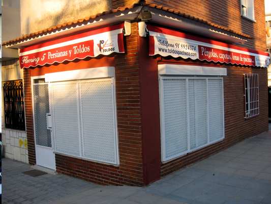 Tienda de toldos en Aranjuez (Madrid)